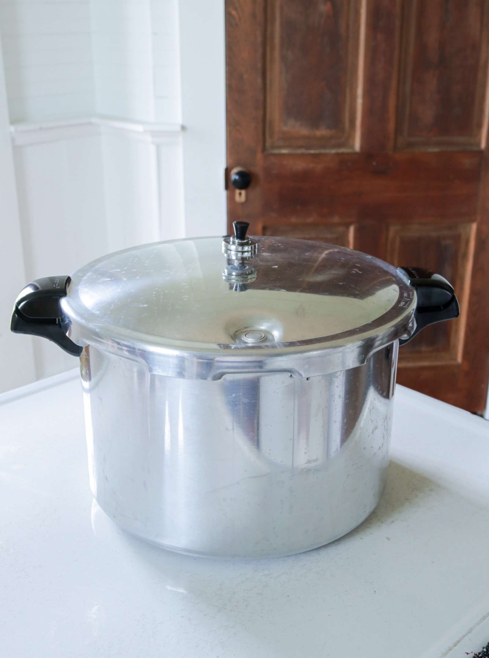 Home Canning 101 Pressure Canning vs Water Bath